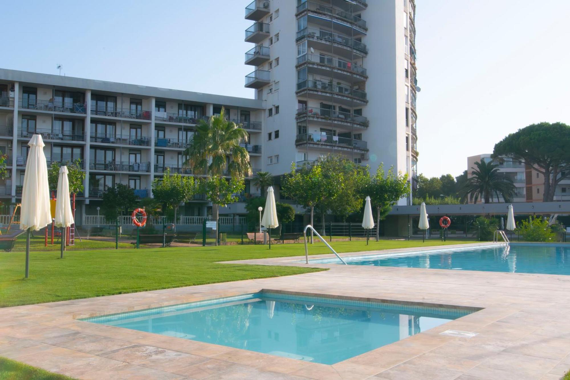 Agaro Cambrils Apartments Bagian luar foto