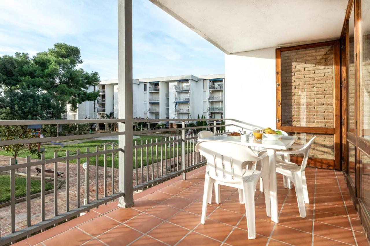 Agaro Cambrils Apartments Bagian luar foto
